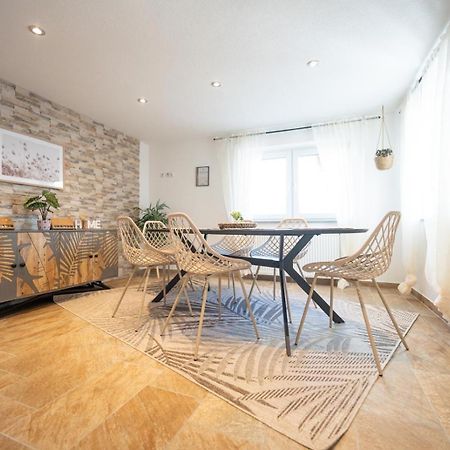 -Stadthaus Ida- Mit Grosser Dachterasse, Am Schlosspark, Luftkurort Kisslegg, Boxspringbetten, Kaffeevollautomat, Smarttv, Familienfreundlich, Grosszuegig, Zentral Esterno foto