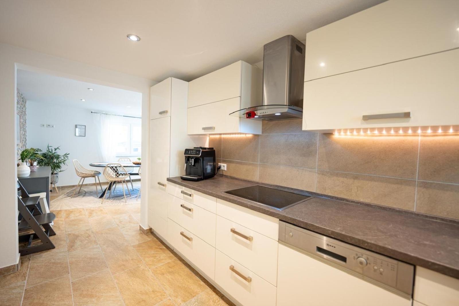 -Stadthaus Ida- Mit Grosser Dachterasse, Am Schlosspark, Luftkurort Kisslegg, Boxspringbetten, Kaffeevollautomat, Smarttv, Familienfreundlich, Grosszuegig, Zentral Esterno foto